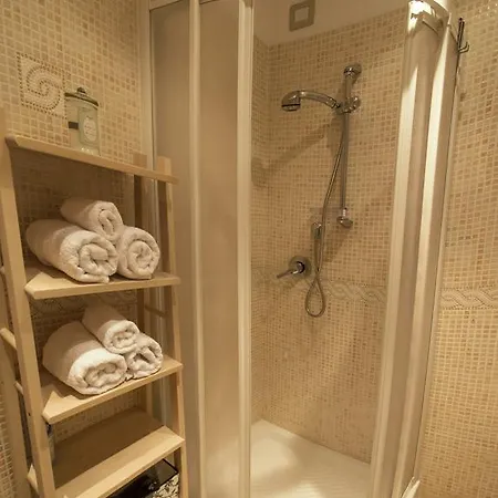 A Sanremo, Un' Oasi Del Teatro Ariston Apartment *